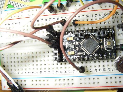 これでArduino pro miniなどにスケッチを送り込めます。