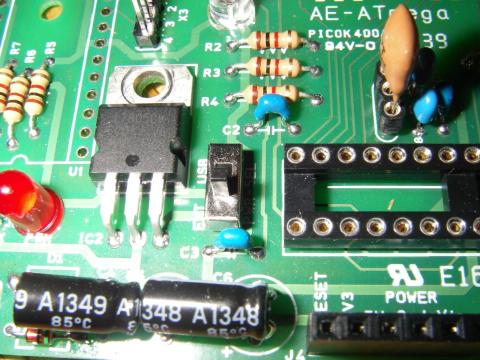 電解コンデンサ