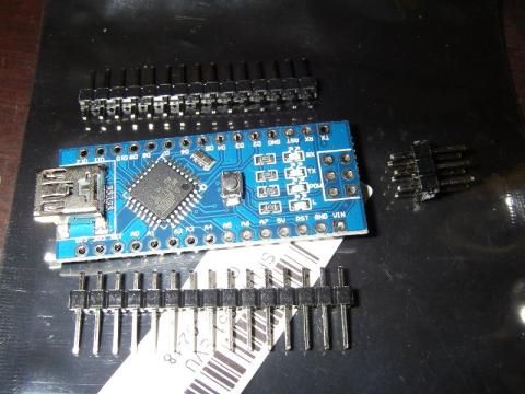 ピンヘッダも同梱。