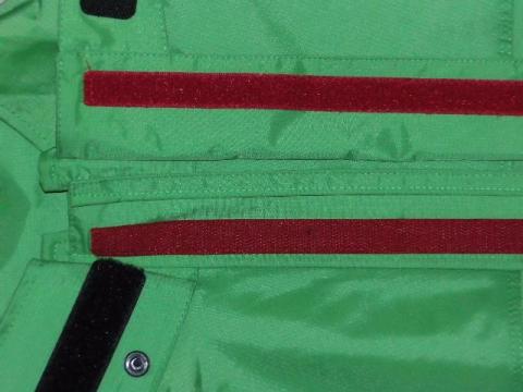 ジッパーのフラップ