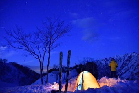 ランプ点灯をテントの外から