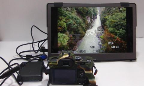 1306Hモニターと接続