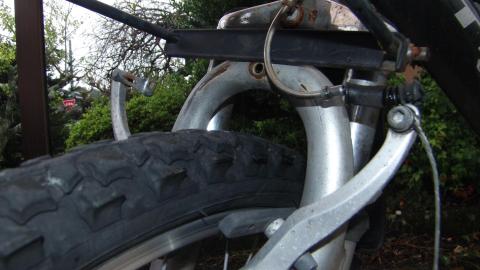 ブレーキも外す