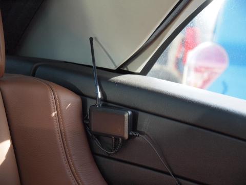 アンテナが完全に鉄板の陰