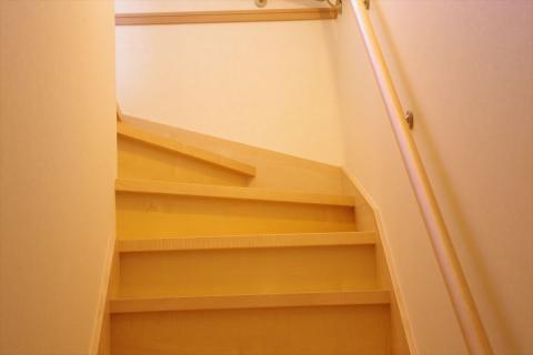 階段はバリアフリー化してあります。