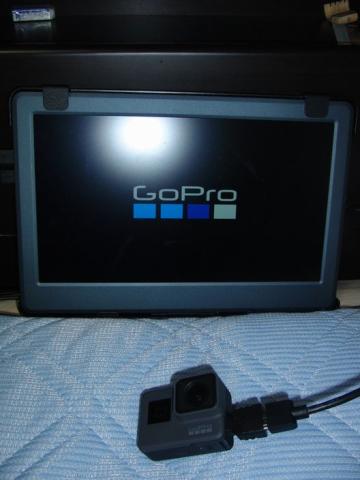 こちらも接続するだけで特に何もせずともすぐに表示が!