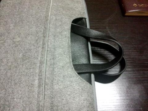 レザー材質の取手