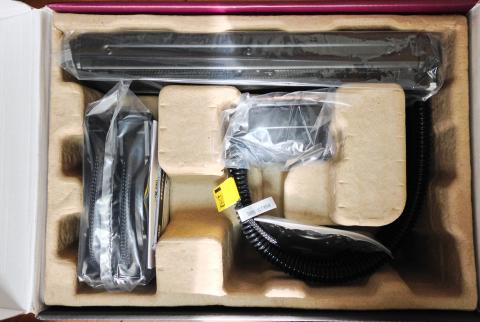 開梱した中身。28cmラジエータデカっ!