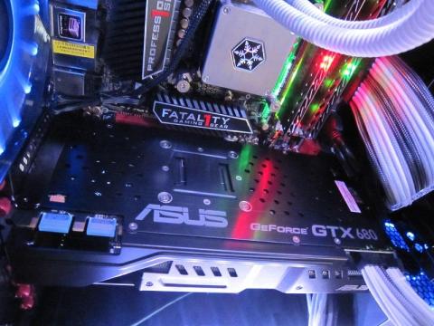 カミさんのPCですが