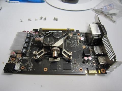搭載例 GTX660