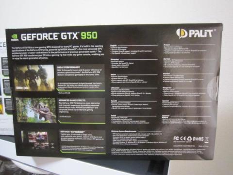 黒い精悍なデザインですね