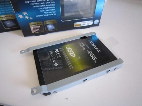 ノートのマウンターに装着