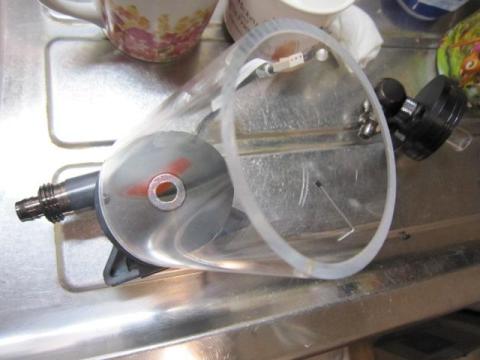 分解して掃除です