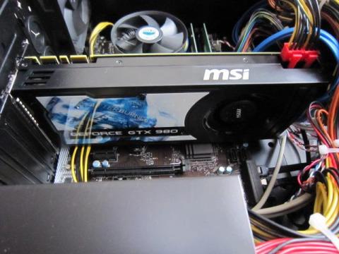 MSI『GTX 980 4GD5 V1』 クロックもリファレンス準拠です