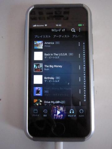 音楽データを保存しなくてもいいので助かります