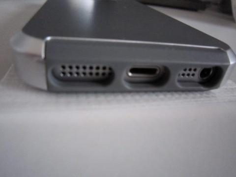 音楽を聴くにも支障はないです。