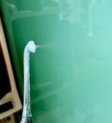 強い噴射でノズルがブレてしまいます