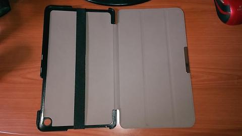 TransBookT90Chiのケースに装着