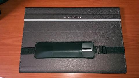 TransBookT100HAのケースに装着