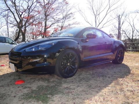 秋の日に冴えるRCZ