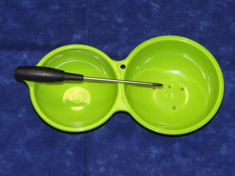 枝豆用ボールがネジ入れに