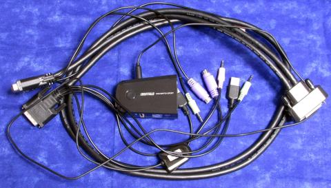 ケーブルと本体