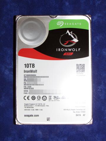 新しいブランドで狼をモチーフにしたデザイン