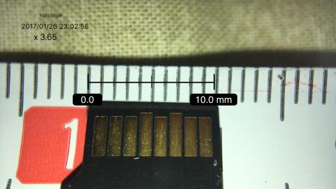 スケールを使ってmicroSDを撮影
