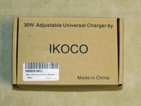 シンプルな外箱