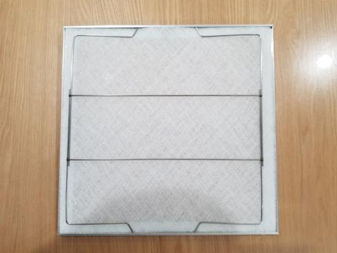 フィルターがめくれないよう丁寧にセット