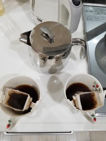 細かい粉は、ペーパフィルターで濾しました