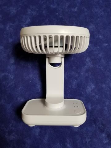 ファンの角度が上向き90度になる