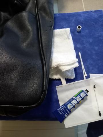 見た目は靴墨のようですが・・