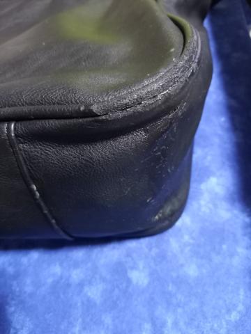 鞄の下角の補修後の画像