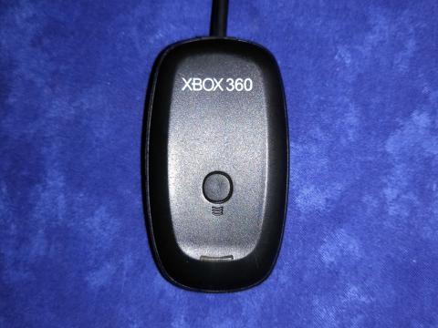 レシーバの表面には「XBOX360」の印刷がある