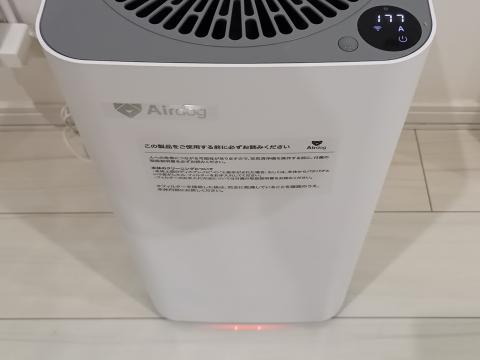 表示は赤、風量は最大のL4です