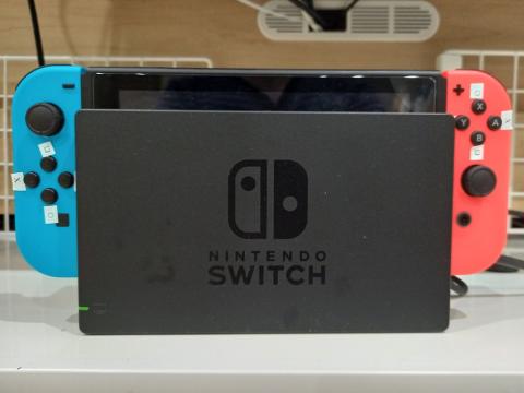 二人プレー用にボタンにテプラを付けました