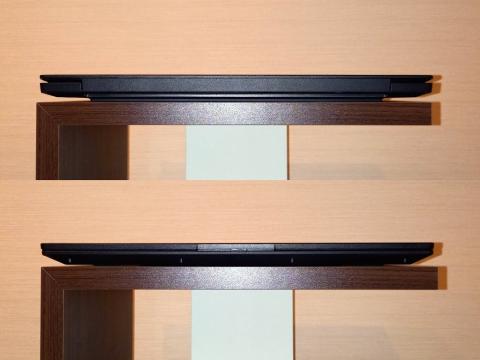 正面と背面 特にインターフェースは無くすっきり