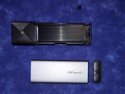 SSDをセットした状態