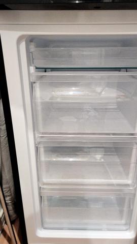 内部は4つの抽出に分かれていて取り出しやすい