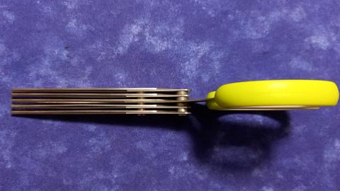 5枚刃の間隔は3~3.5mm