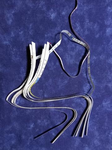 紐状の紙を切断して細かくしたい