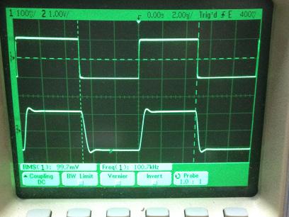 過渡応答(A=11 Vin=200mVp-p f=100kHz Rfb=10kΩ 位相補償なし 10:1プローブのみ接続 ガラエポユニバーサル基板)