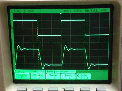 過渡応答(A=11 Vin=200mVp-p f=100kHz Rfb=10kΩ 位相補償なし 10:1プローブのみ接続 ガラエポユニバーサル基板)