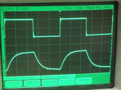 過渡応答(A=11 Vin=200mVp-p f=100kHz Rfb=10kΩ 位相補償なし 10:1プローブのみ接続 ガラエポユニバーサル基板)