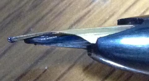 側面から見た様子