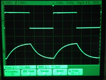 過渡応答(A=11 Vin=200mVp-p f=100kHz Rfb=10kΩ 位相補償なし 10:1プローブのみ接続 ガラエポユニバーサル基板)