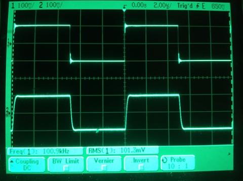過渡応答(A=1 Vin=200mVp-p f=100kHz Rfb=0 位相補償なし Rl=15Ω ガラエポユニバーサル基板)