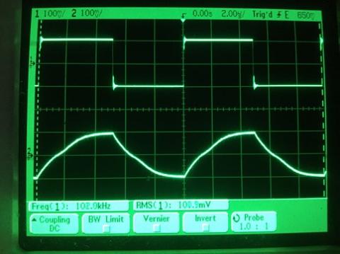 過渡応答(A=1 Vin=200mVp-p f=100kHz Rfb=0 位相補償なし Rl=15Ω ガラエポユニバーサル基板)