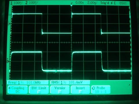 過渡応答(A=1 Vin=200mVp-p f=100kHz Rfb=0 位相補償なし Rl=15Ω ガラエポユニバーサル基板)